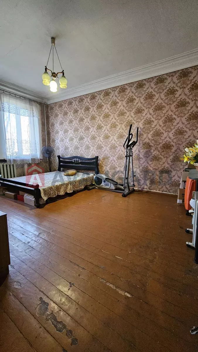 2 ��. ��������, 50/-/8 ��. �., 1/2 ������ ���� 10