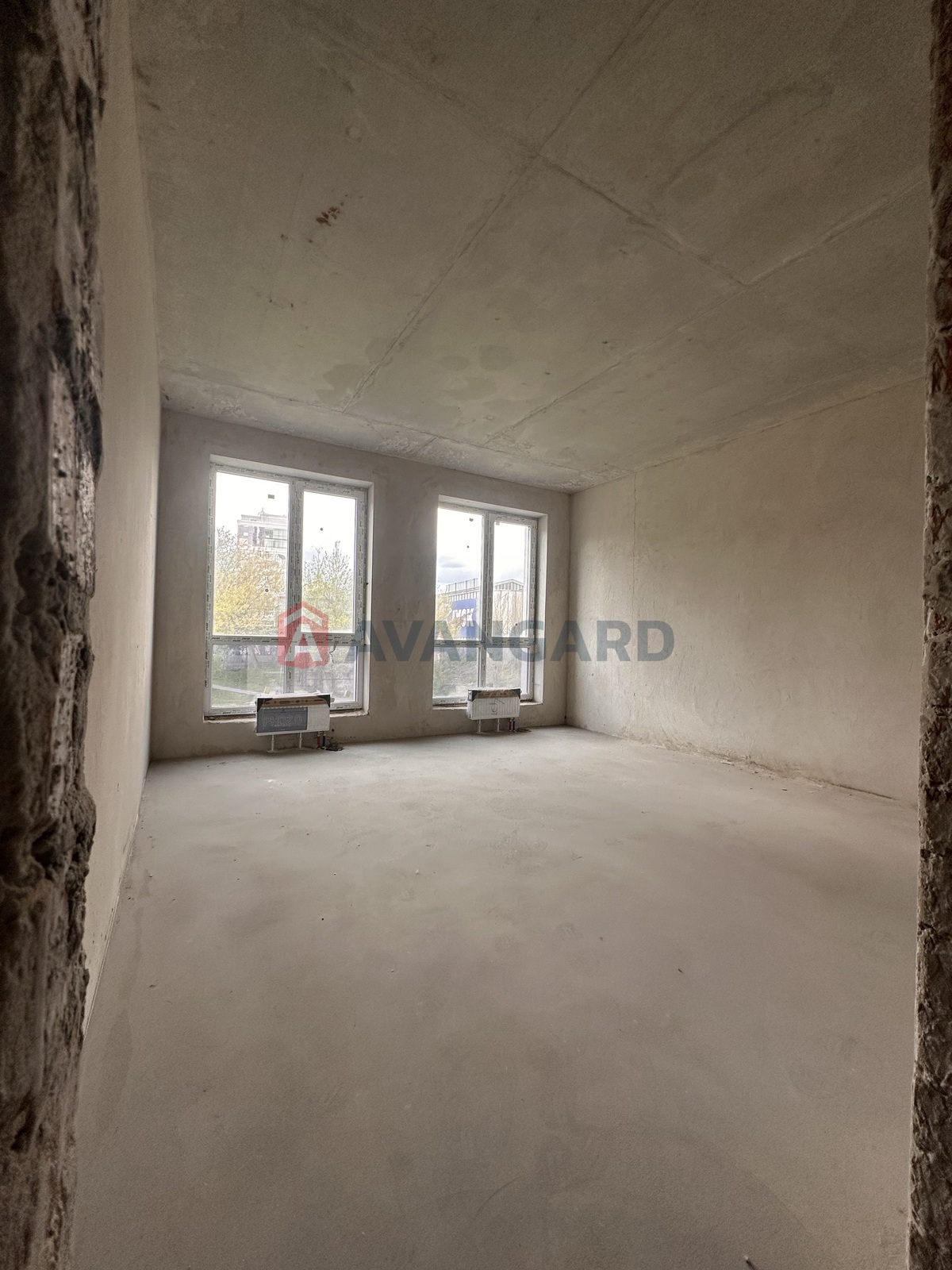 2 ����. ��������, 67,3/13,1/35,1 ��. �., 4/24 ���� ���� 3