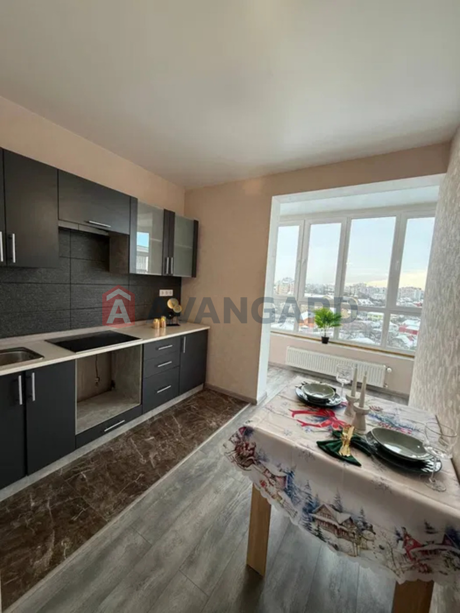 1 ��. ��������, 36/-/12 ��. �., 9/10 ������ ���� 3