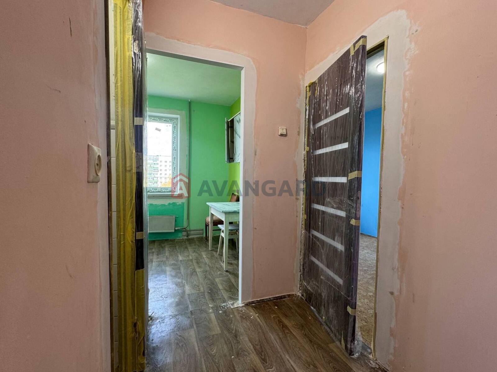 2 ��. ��������, 49/17/6 ��. �., 6/9 ������ ���� 9