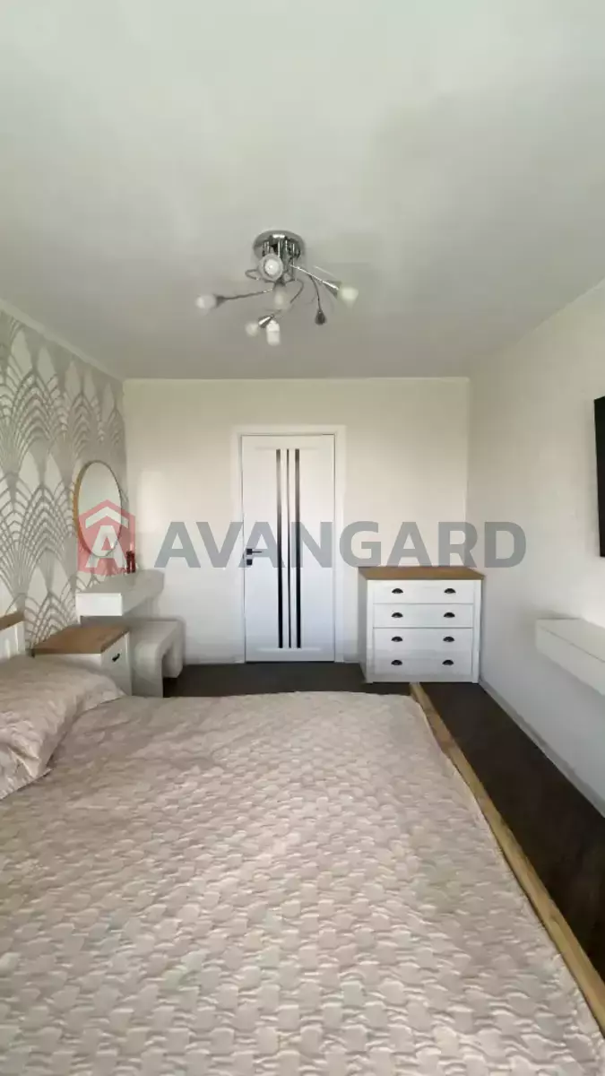 3 ��. ��������, 70/-/- ��. �., 7/9 ������ ���� 15