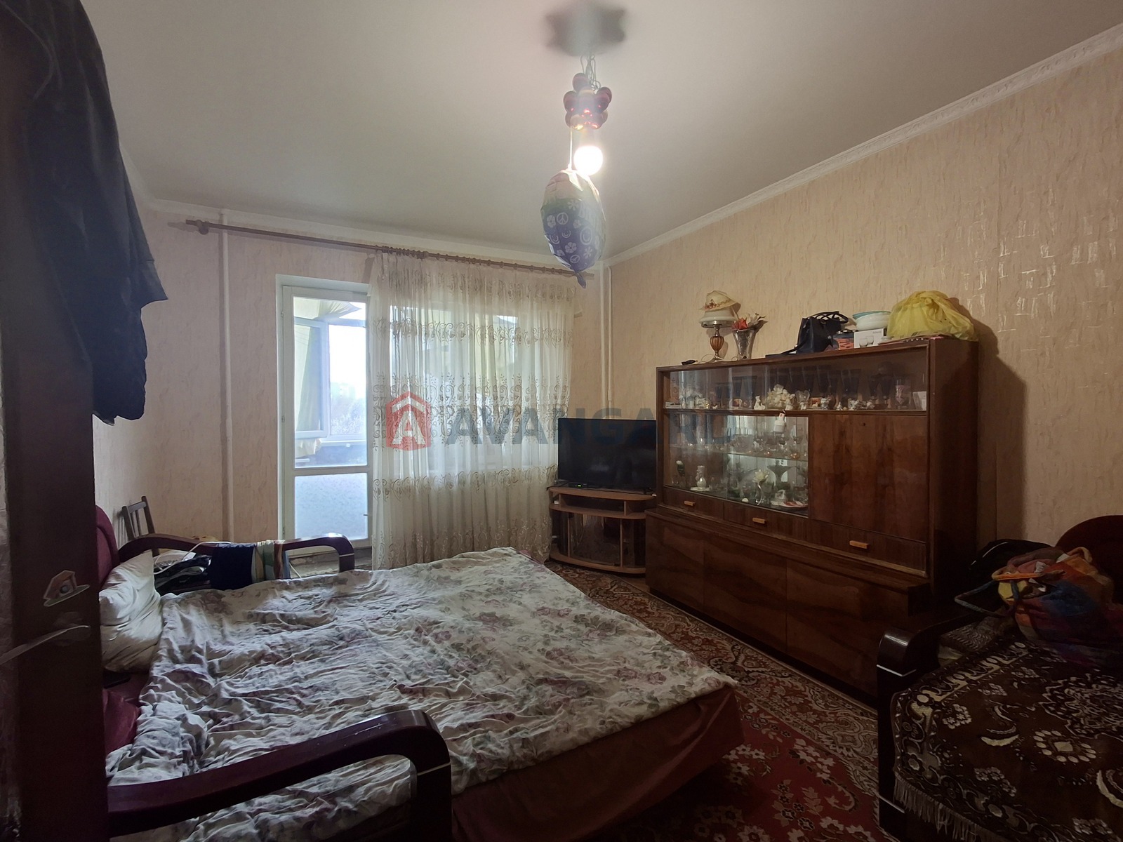 2 ��. ��������, 52,5/30.3/9.7 ��. �., 4/10 ������ ���� 5