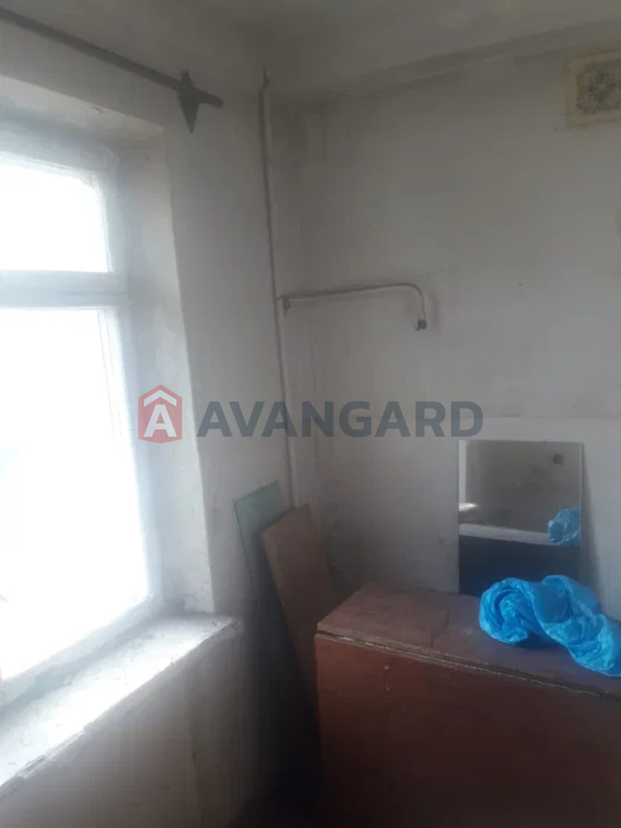 1 ��. ��������, 30/-/6 ��. �., 4/5 ������ ���� 6