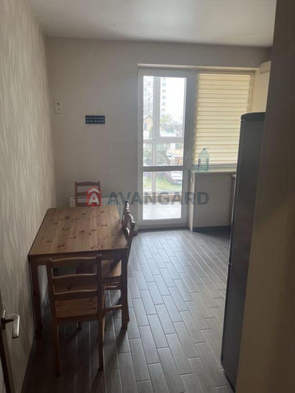 1 ��. ��������, 49/-/10 ��. �., 2/25 ������ ���� 3