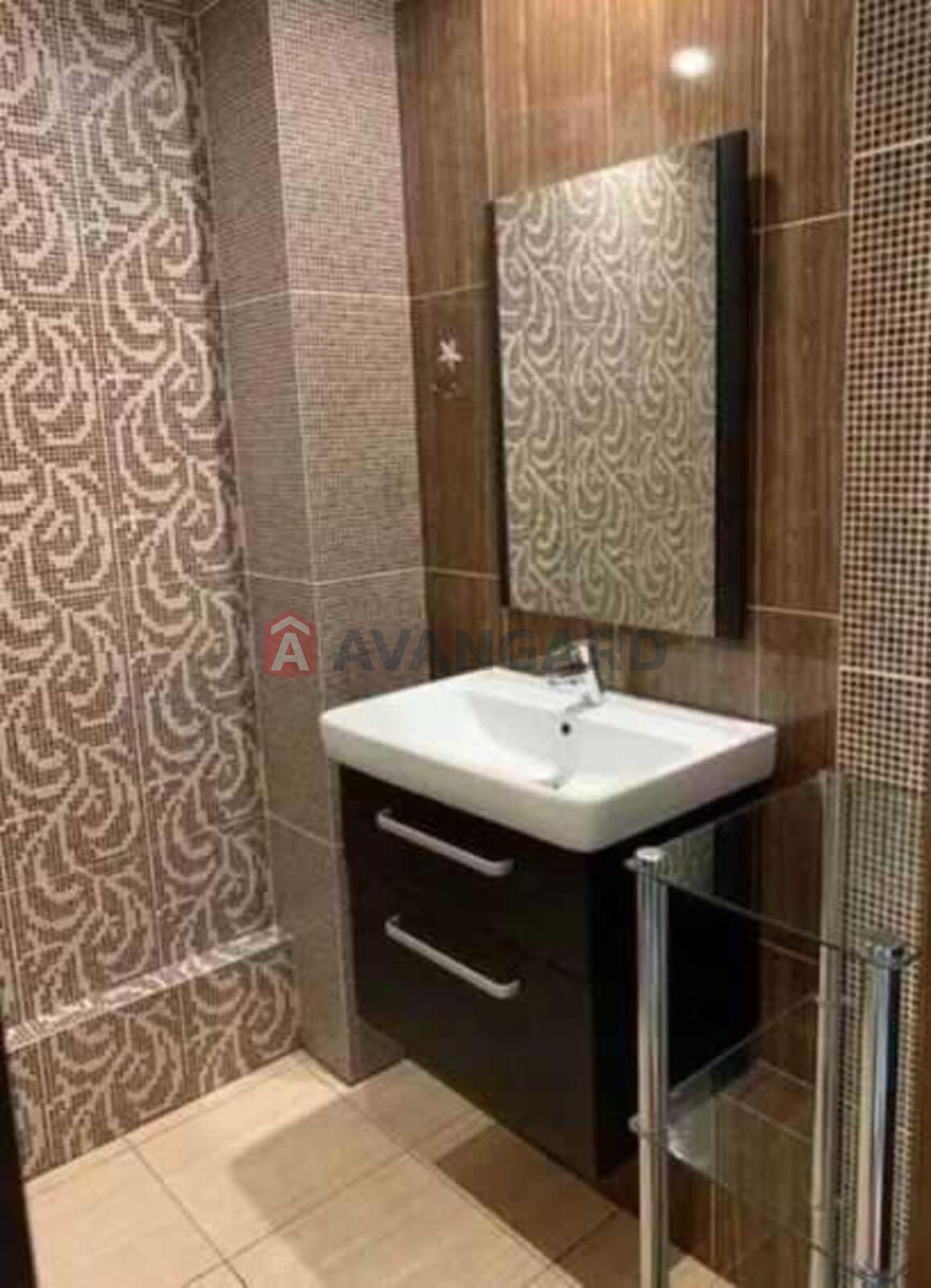 2 ��. ��������, 69/-/13 ��. �., 18/20 ������ ���� 5