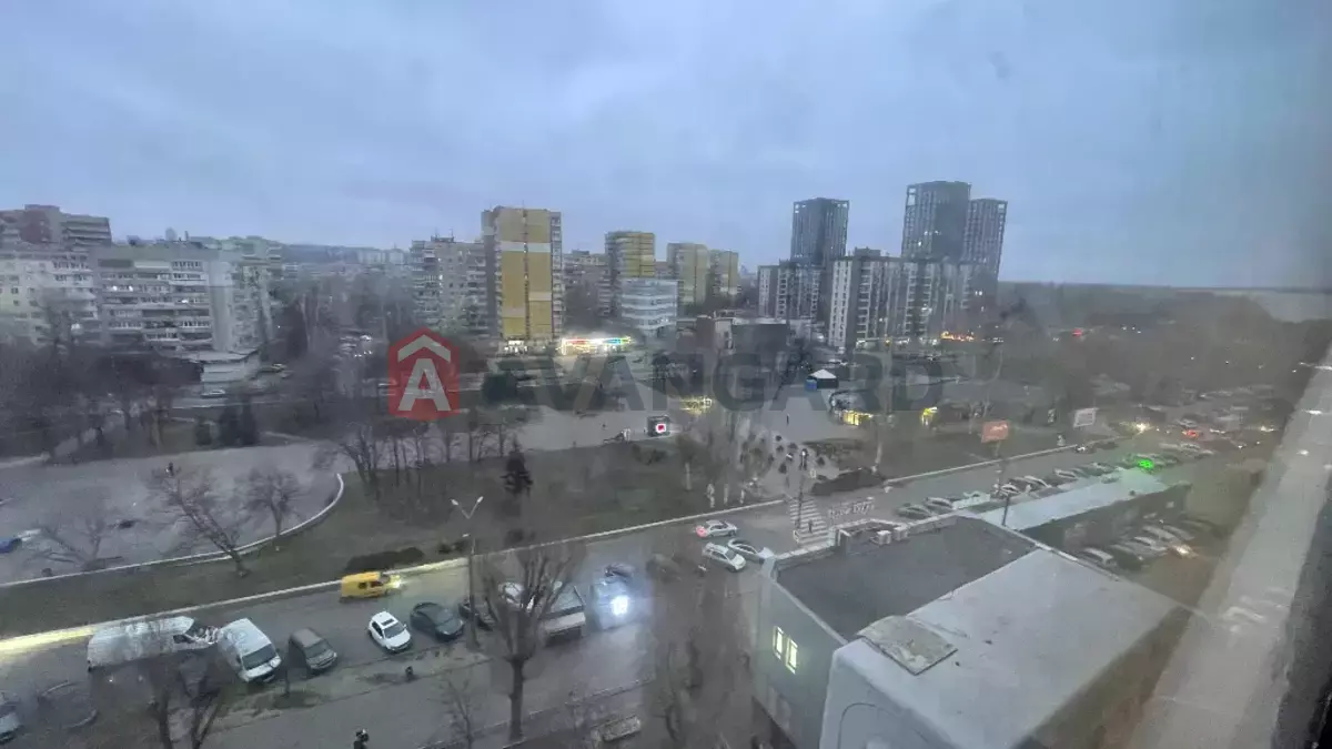 2 ��. ��������, 53/28/8 ��. �., 10/16 ������ ���� 13