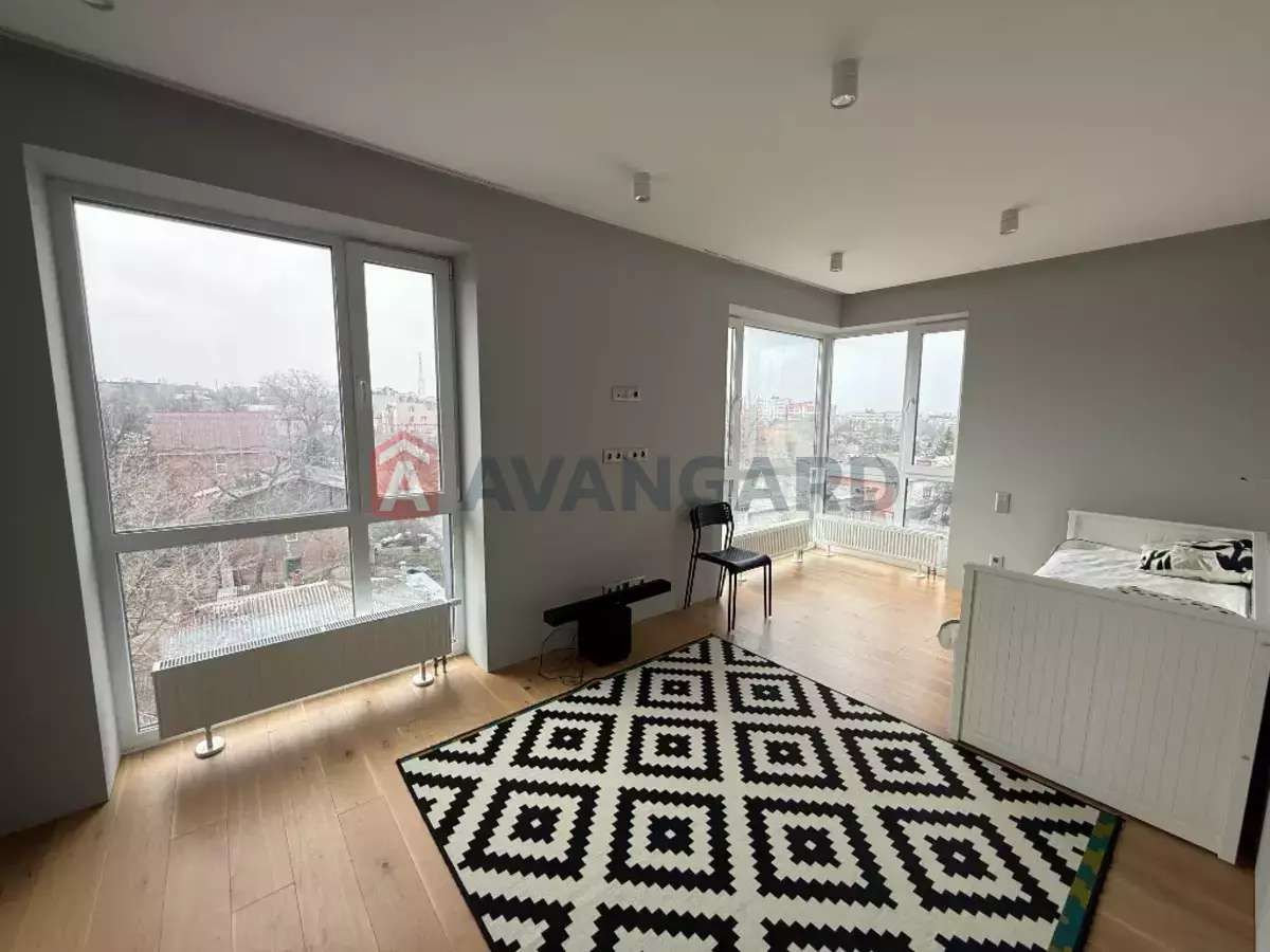 3 ����. ��������, 90/38/30 ��. �., 6/10 ���� ���� 18