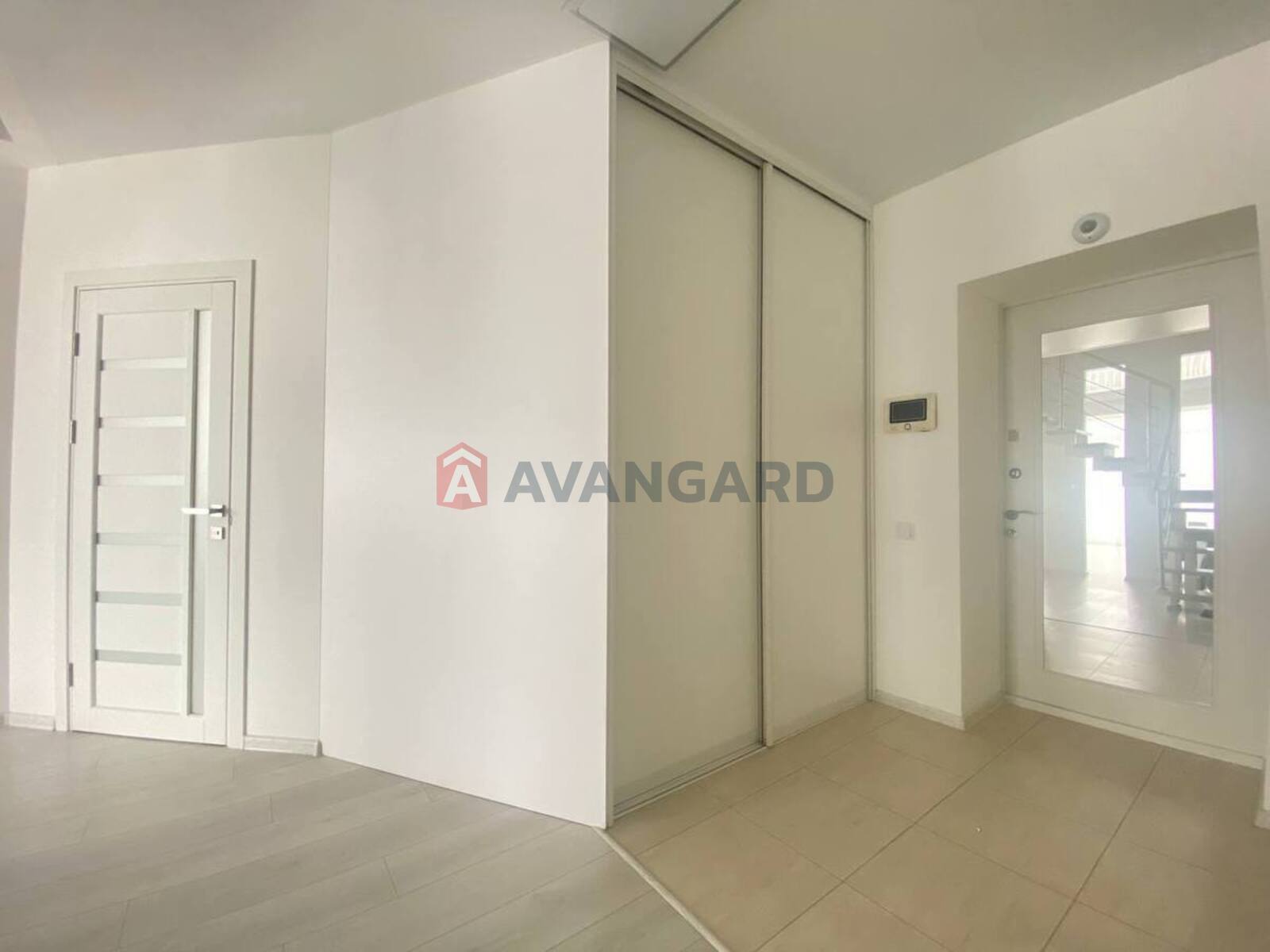 3 ��. ��������, 125/70/17 ��. �., 15/17 ������ ���� 15