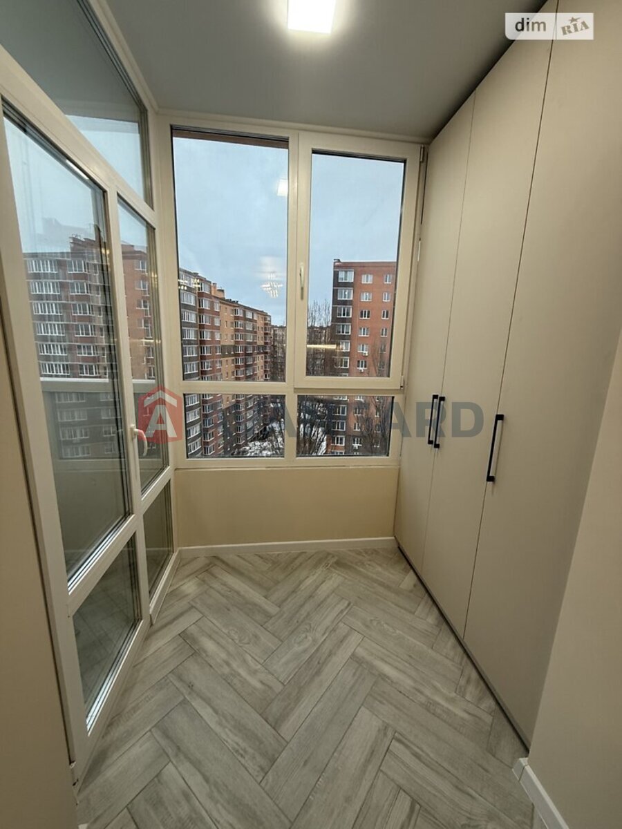 1 ����. ��������, 45/20/15 ��. �., 8/11 ���� ���� 11