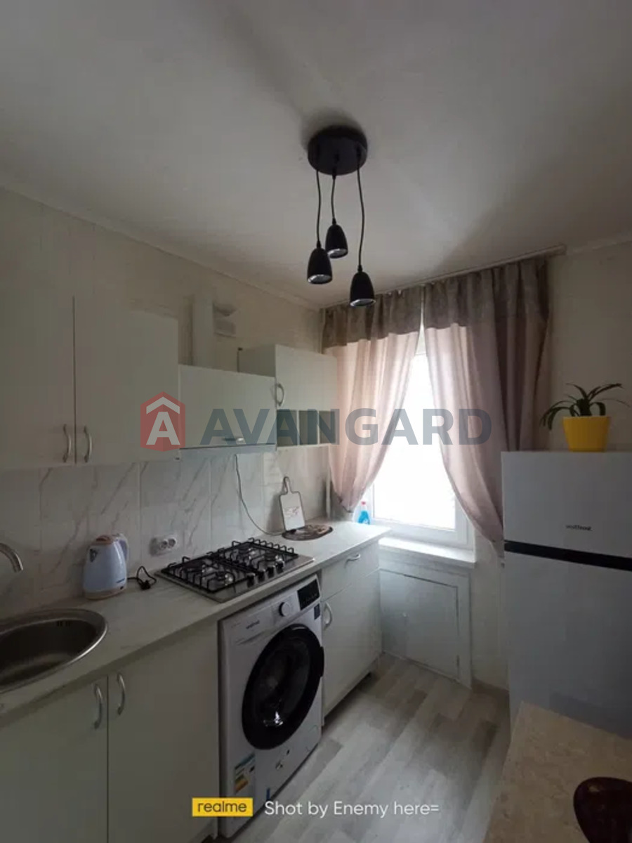 1 ��. ��������, 29/-/5 ��. �., 7/9 ������ ���� 4