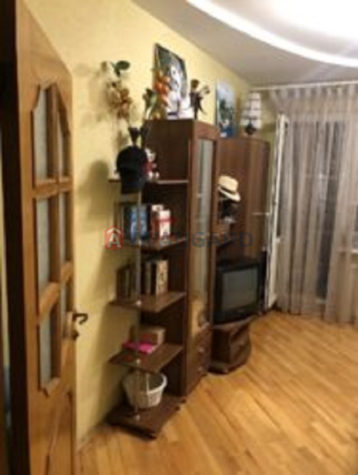 3 ��. ��������, 105/40/13 ��. �., 16/16 ������ ���� 7