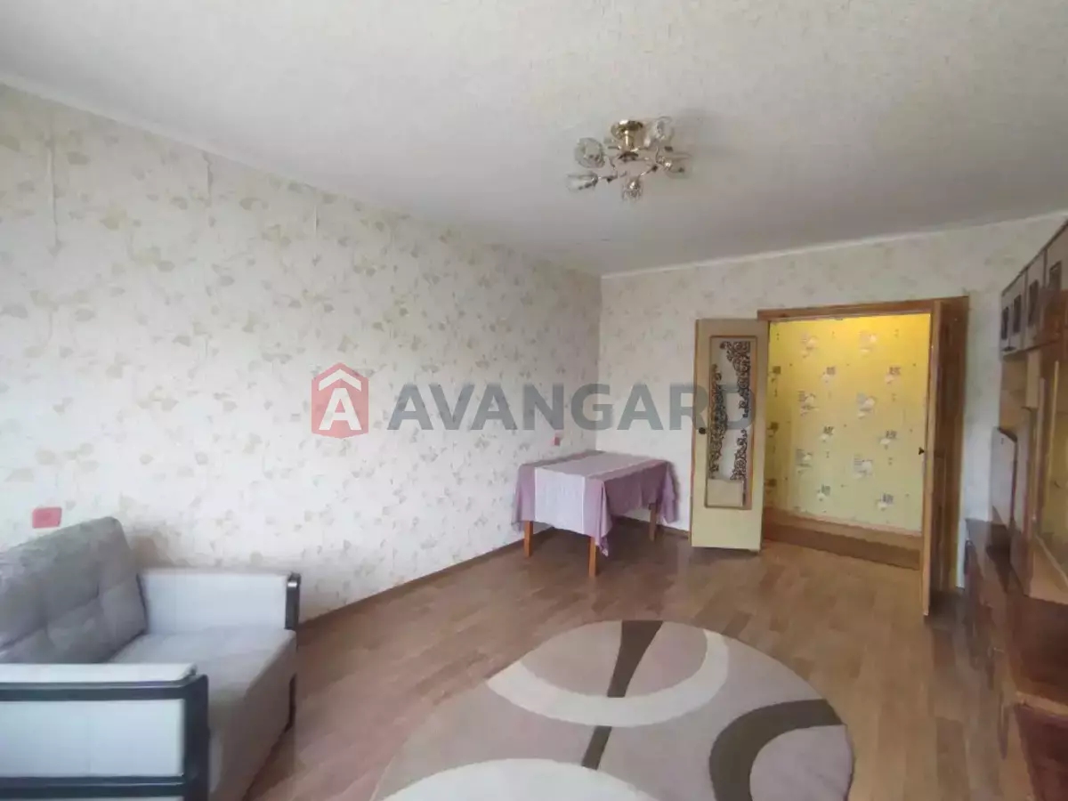 3 ��. ��������, 65/39/8 ��. �., 7/9 ������ ���� 2