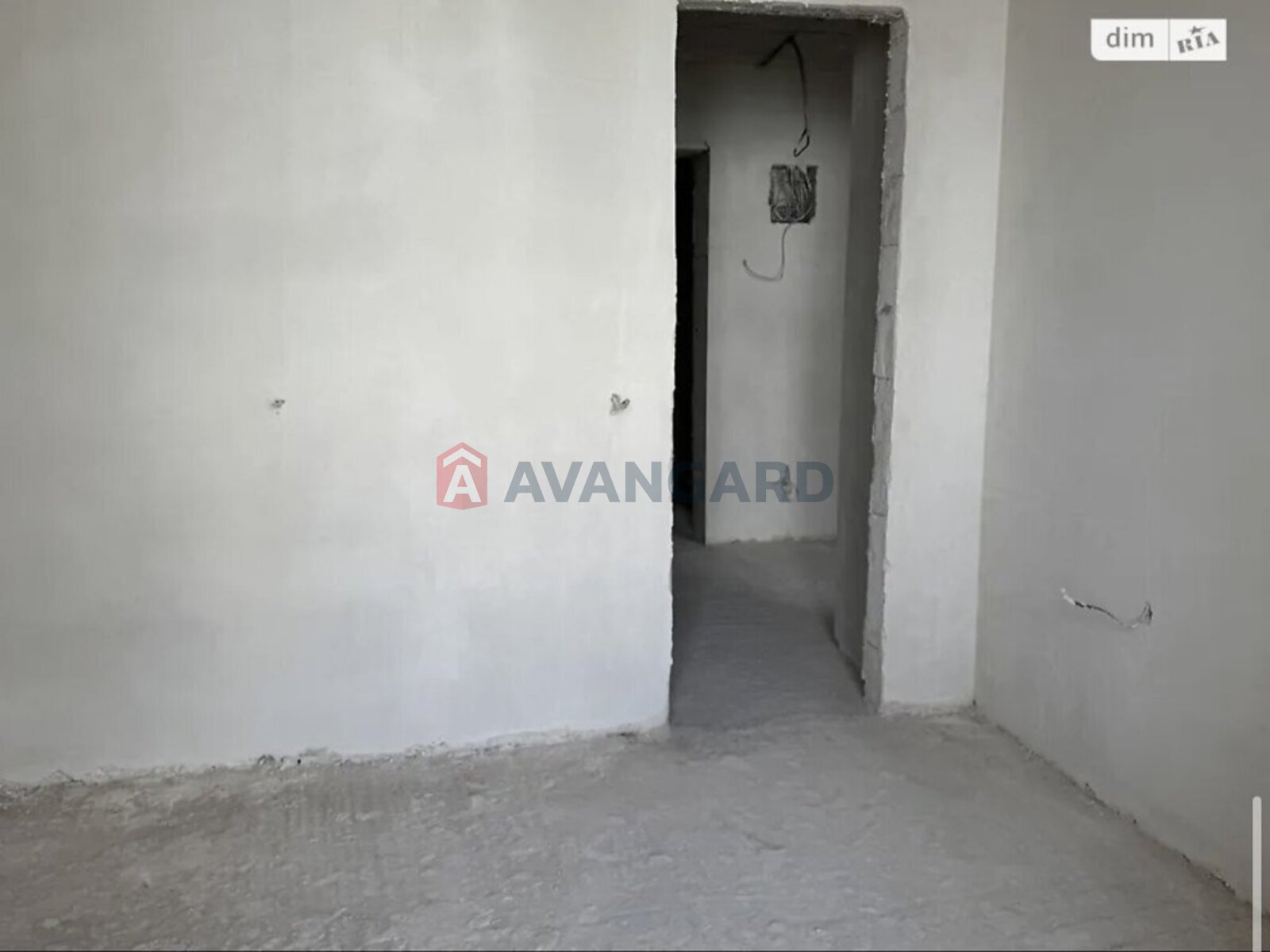 1 ��. ��������, 40/17/15 ��. �., 6/10 ������ ���� 5