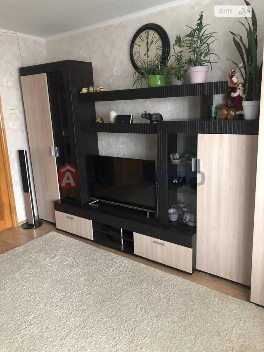 3 ��. ��������, 64/39/10 ��. �., 7/9 ������ ���� 5