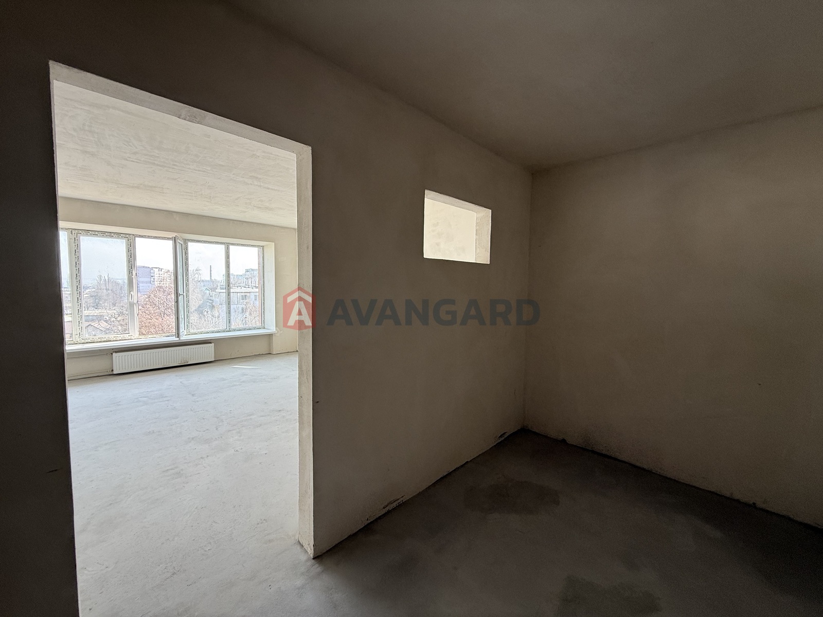 1 ��. ��������, 39,2/17,6/6.3 ��. �., 6/9 ������ ���� 14