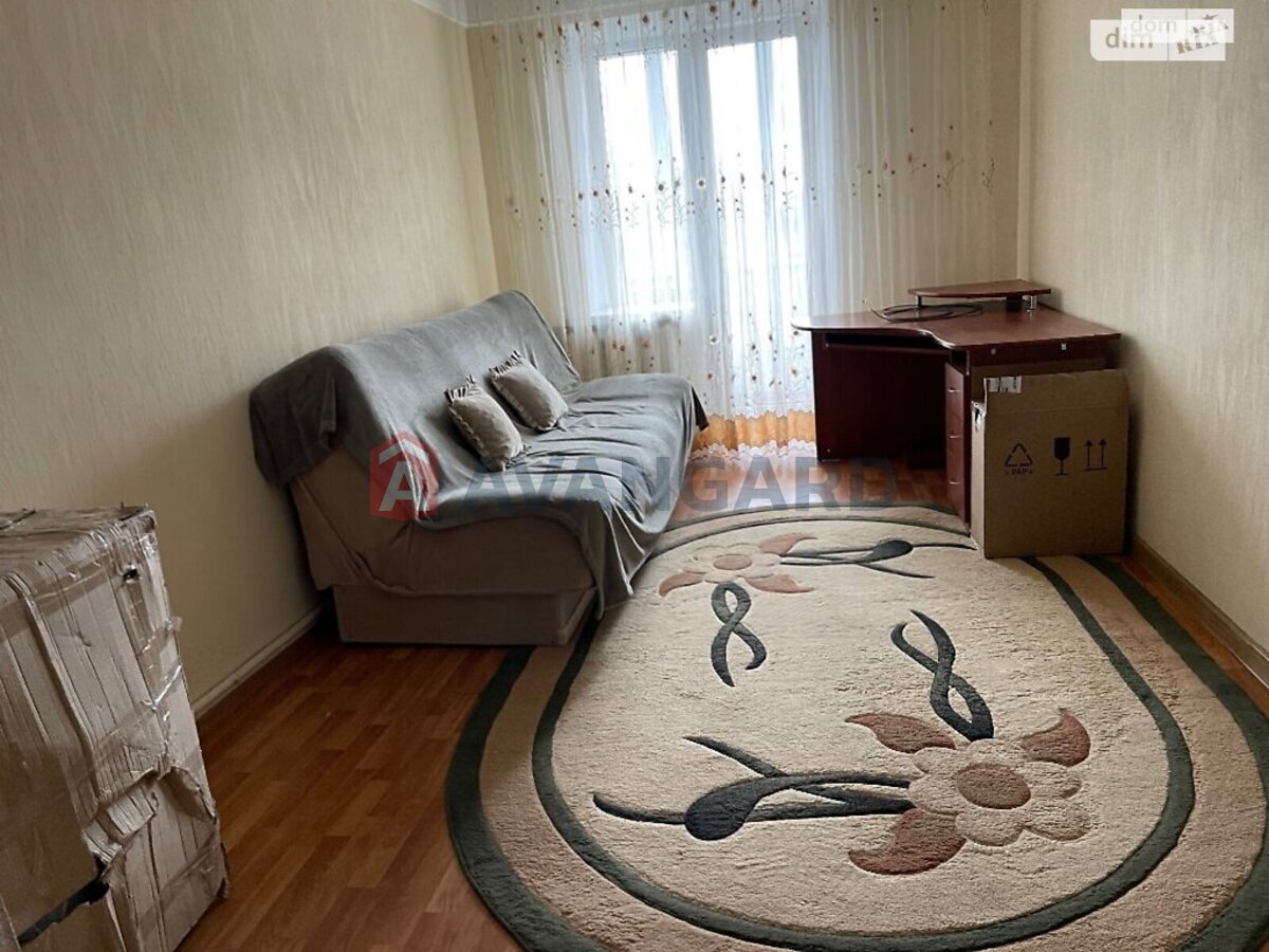 3 ��. ��������, 69/40/9 ��. �., 2/5 ������ ���� 4