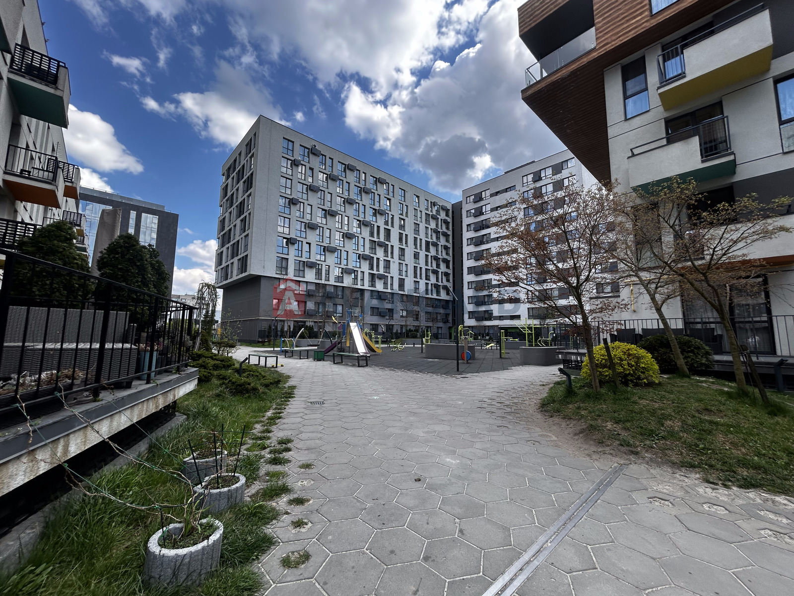 1 ����. ��������, 43/20/13 ��. �., 5/10 ���� ���� 20