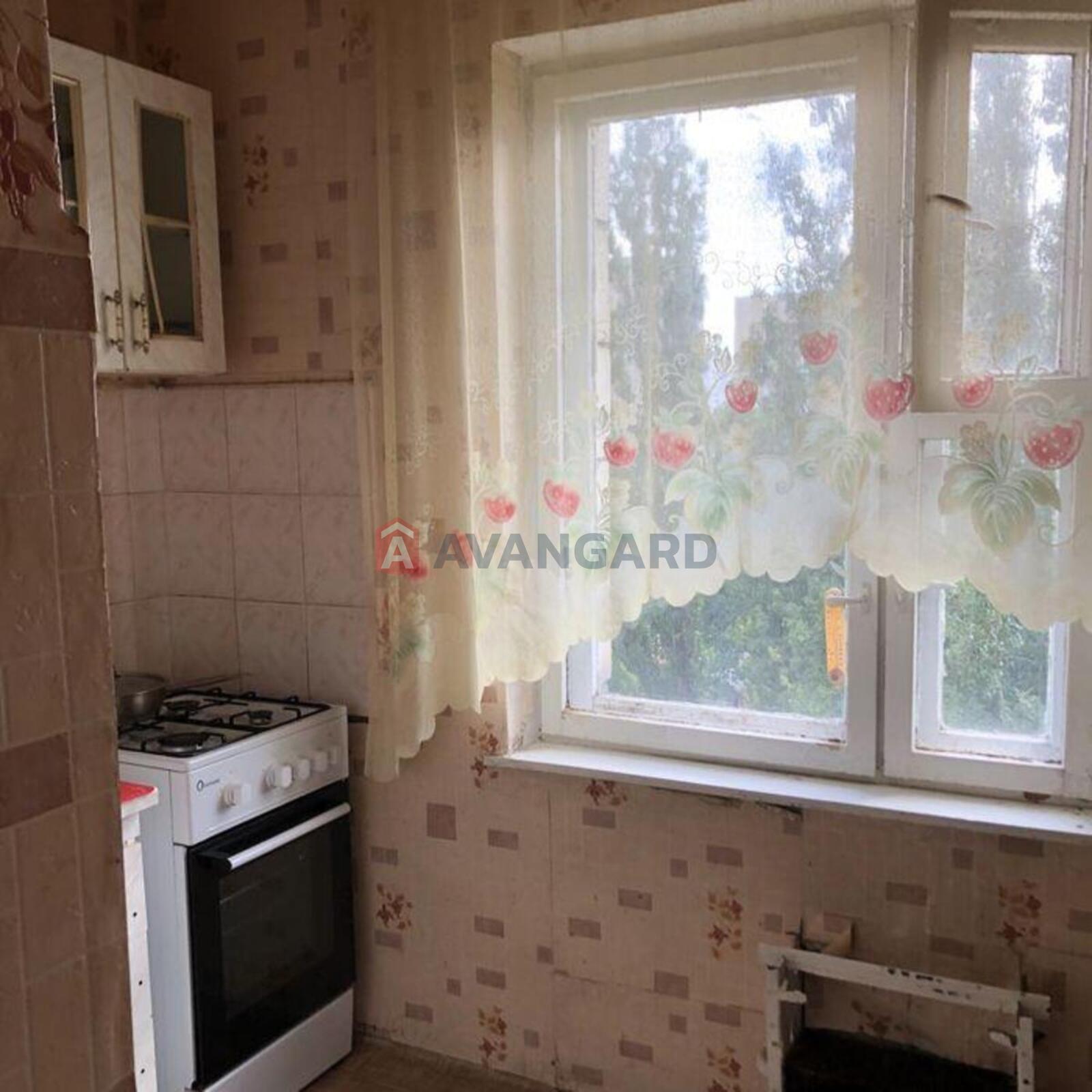 1 ��. ��������, 27/-/5 ��. �., 6/9 ������ ���� 3