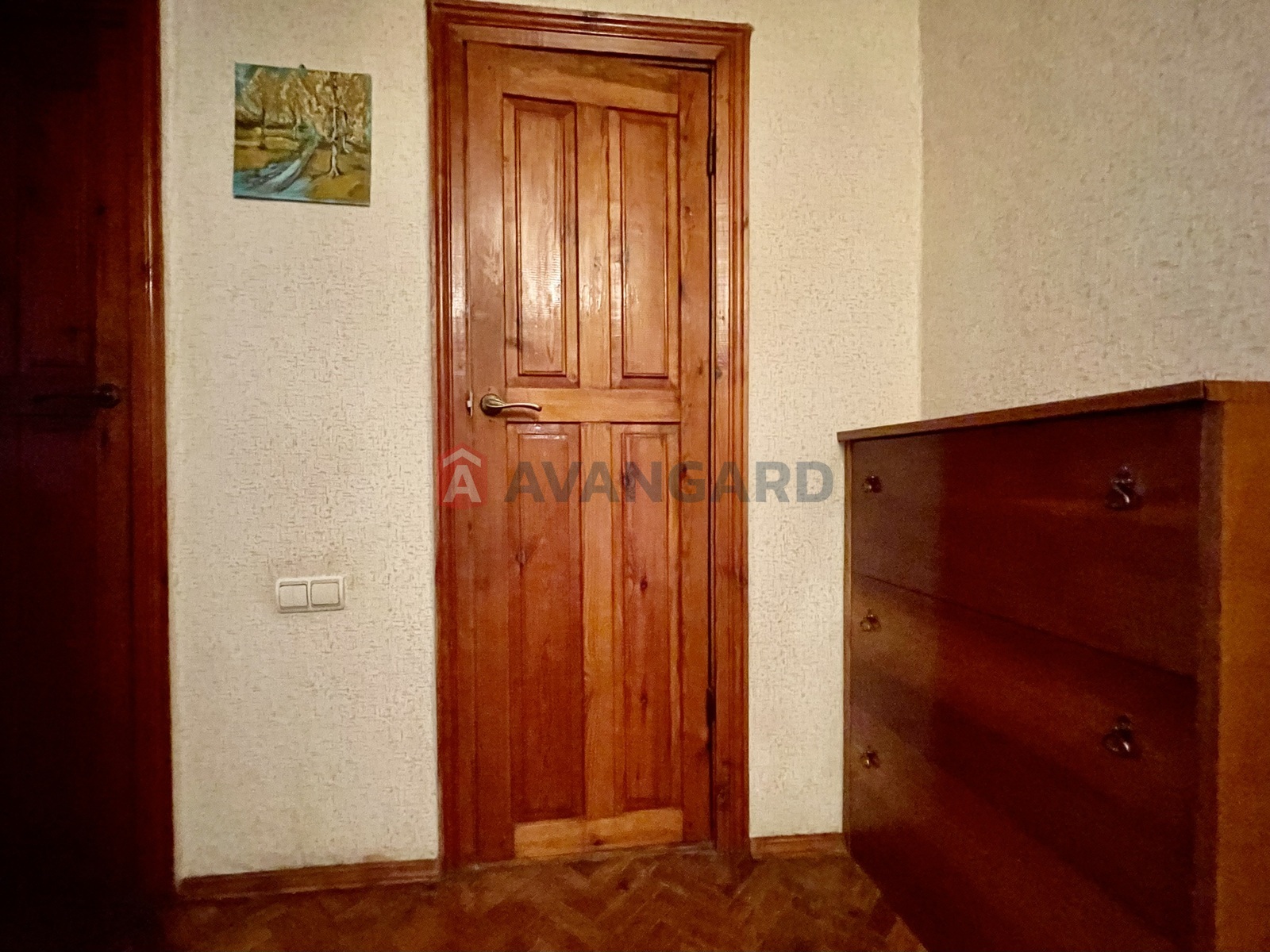 2 ��. ��������, 50/29/7 ��. �., 9/9 ������ ���� 19