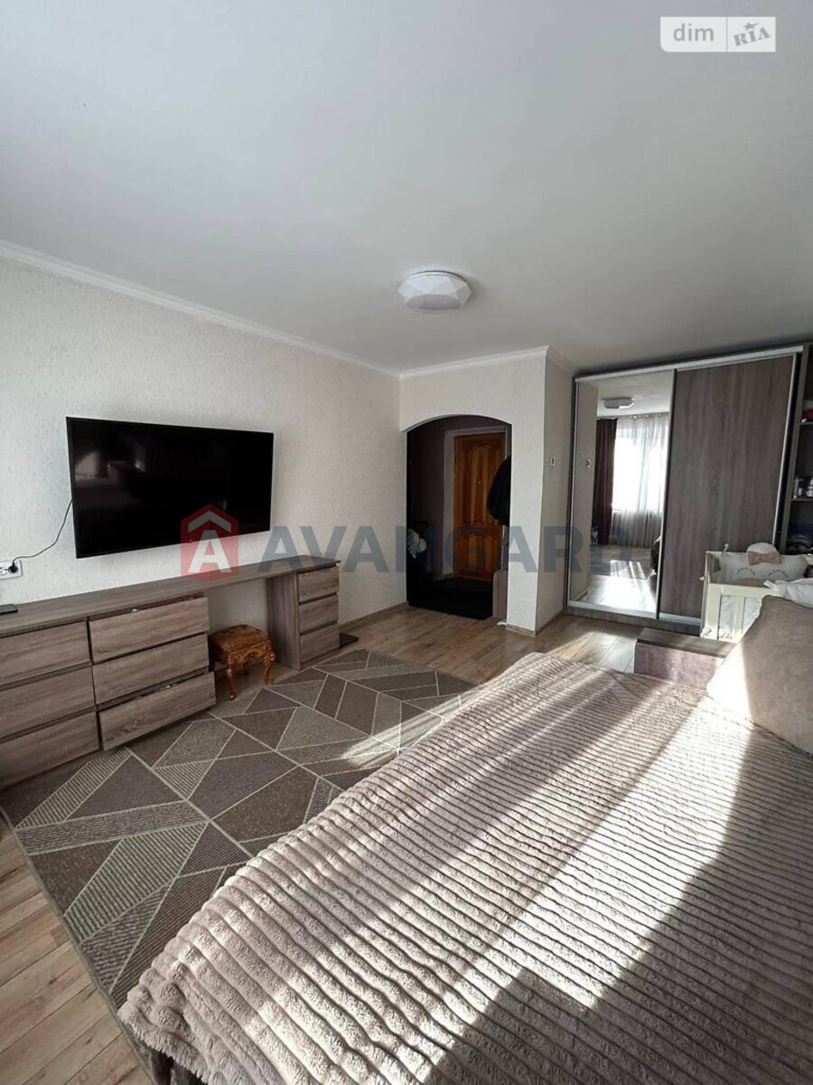 1 ��. ��������, 37/-/- ��. �., 9/9 ������ ���� 2