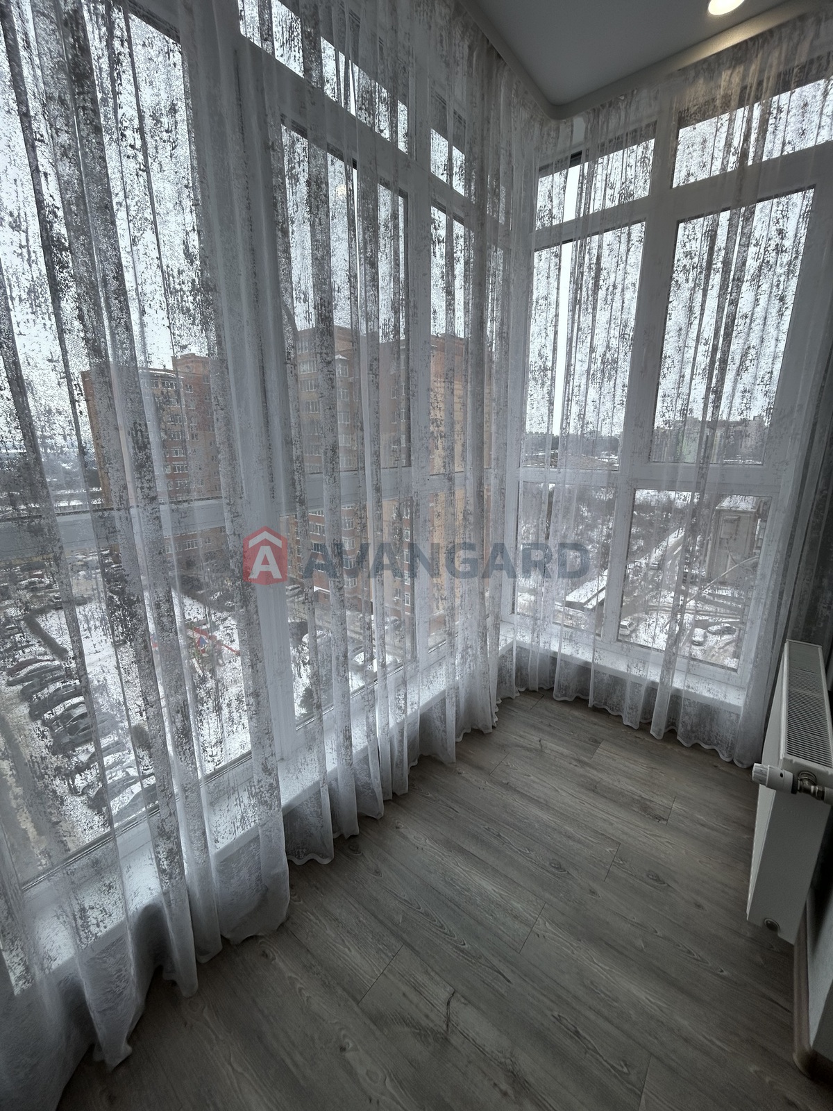 2 ��. ��������, 67,7/33,5/18,9 ��. �., 10/12 ������ ���� 6