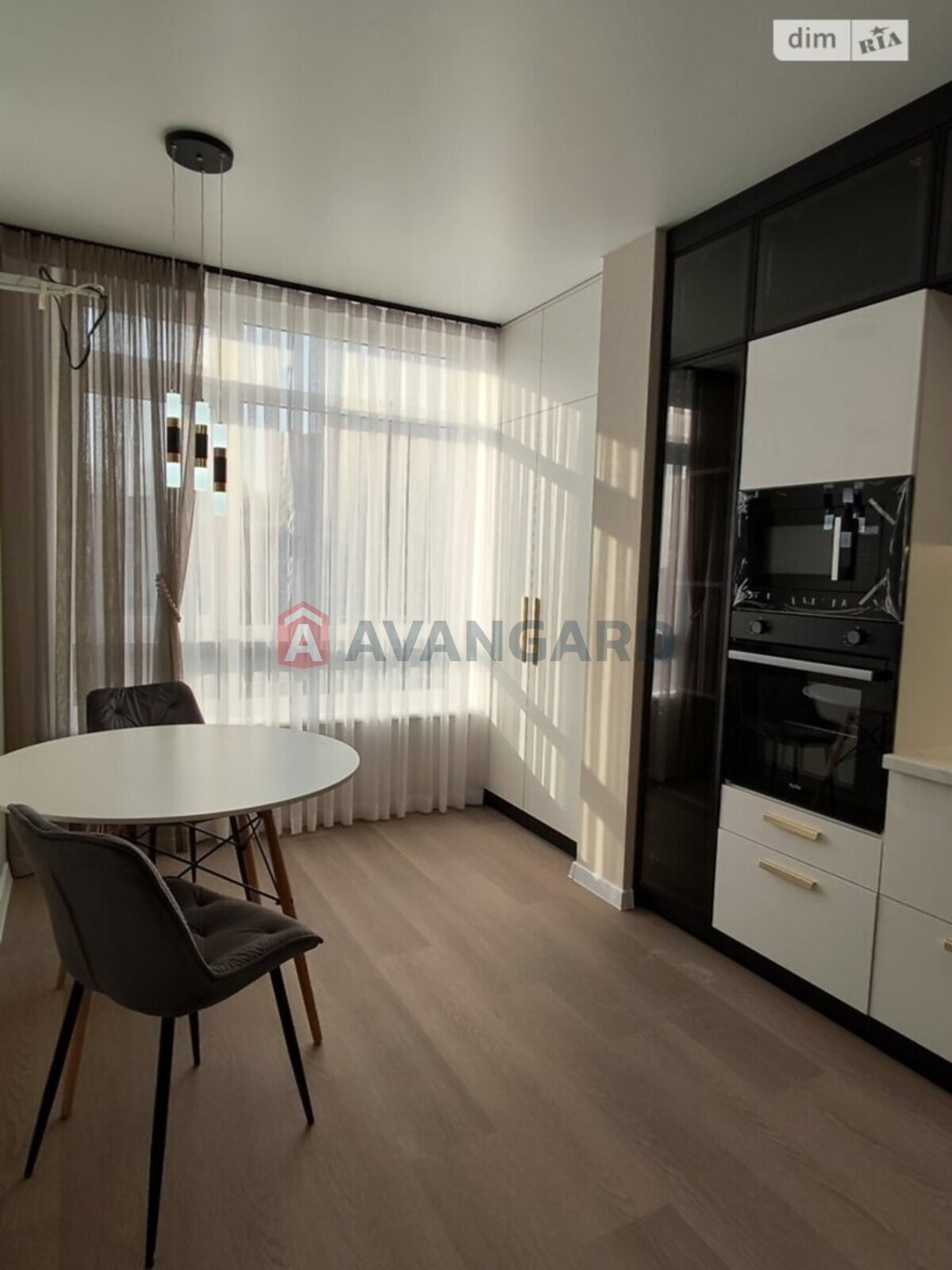 1 ��. ��������, 43/16/15 ��. �., 4/15 ������ ���� 2