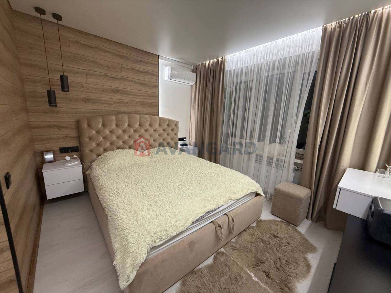 3 ��. ��������, 69/38/10 ��. �., 4/9 ������ ���� 1