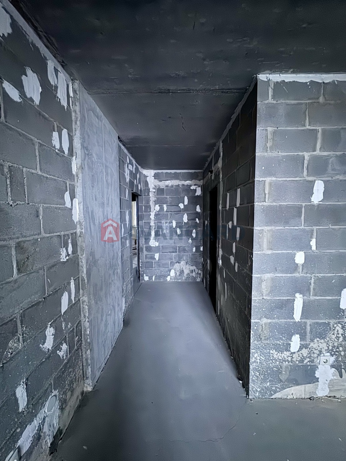 3 ��. ��������, 147/54/13 ��. �., 14/14 ������ ���� 8