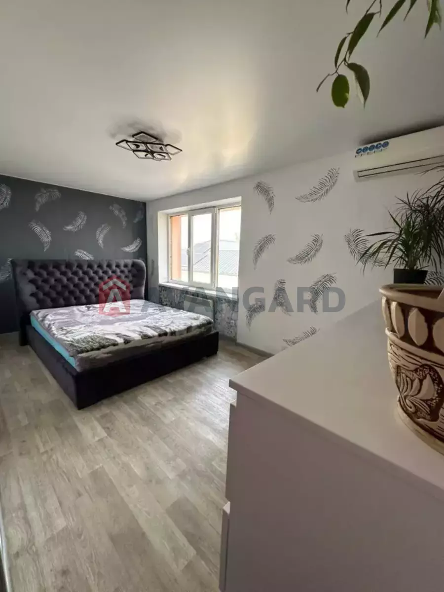 3 ��. ��������, 60/-/8 ��. �., 2/2 ������ ���� 4