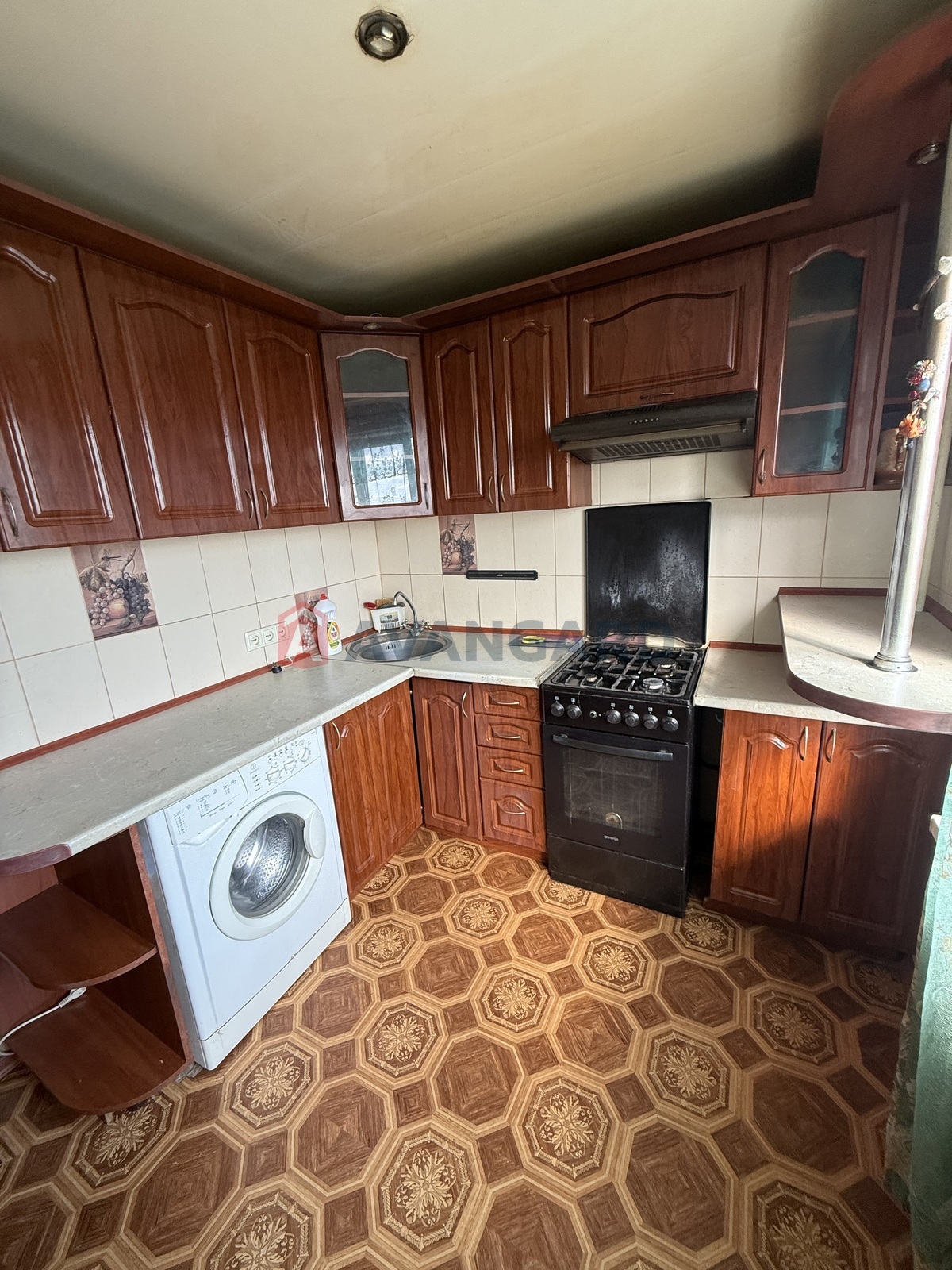 2 ��. ��������, 50/-/8 ��. �., 7/9 ������ ���� 1