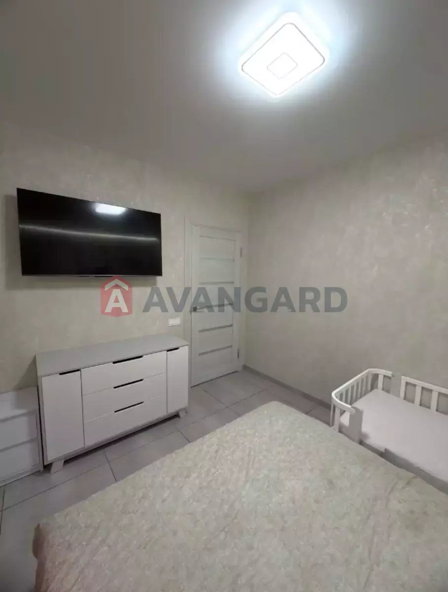 1 ��. ��������, 49/-/- ��. �., 10/12 ������ ���� 3