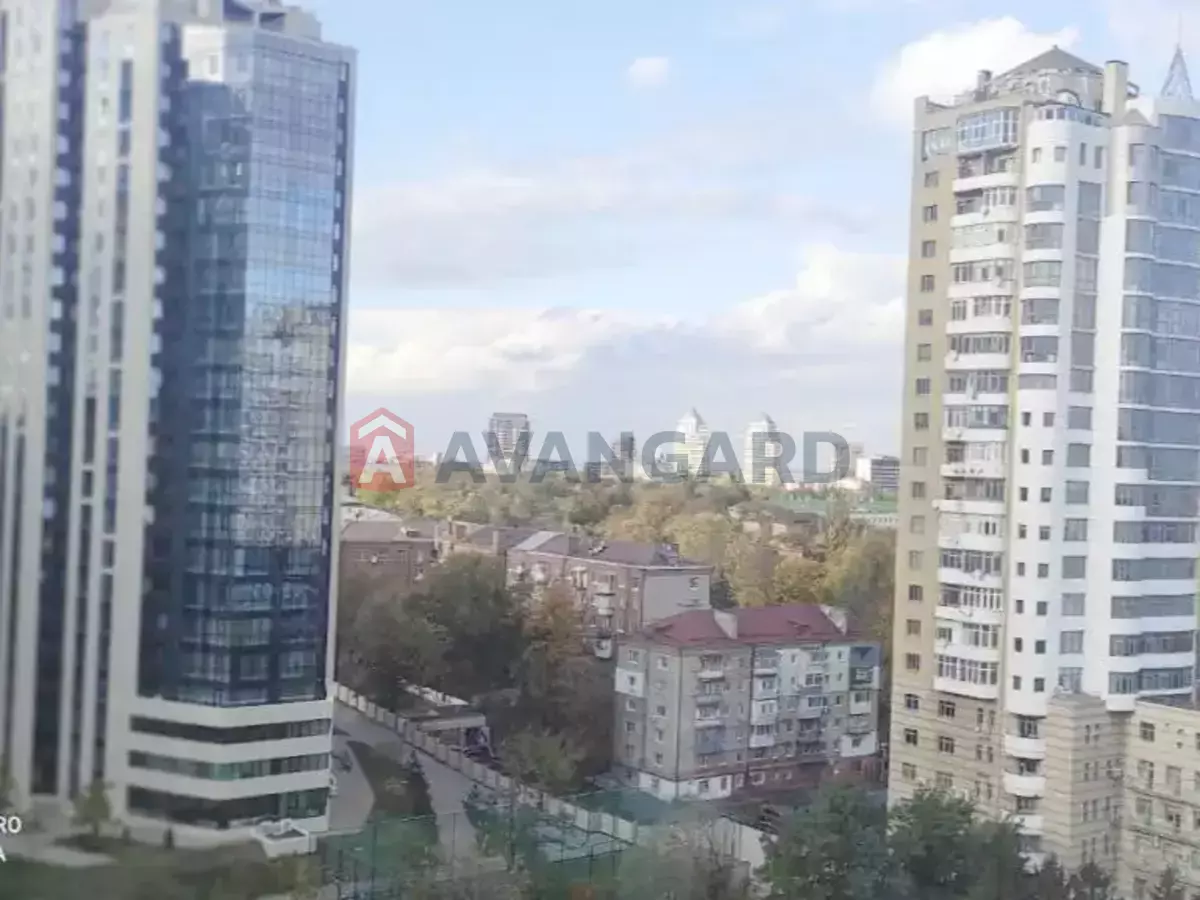 4 ��. ��������, 195/-/- ��. �., 15/15 ������ ���� 8