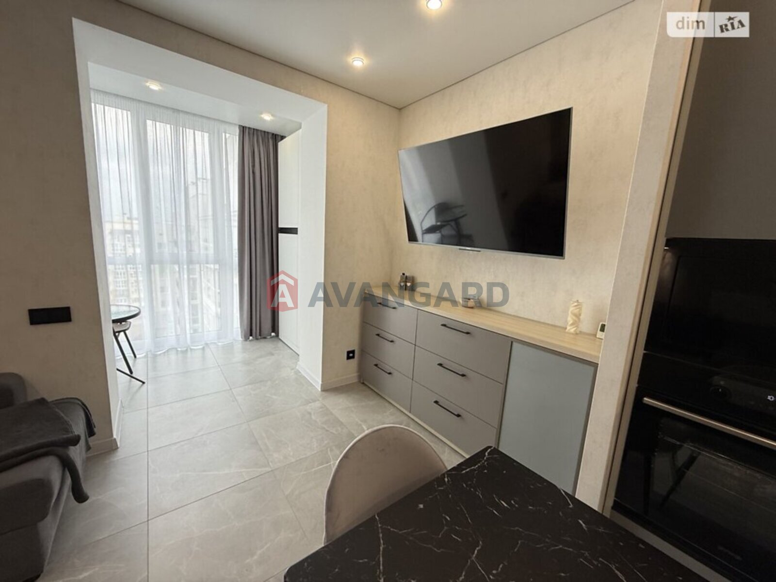 2 ��. ��������, 69/32/23 ��. �., 8/8 ������ ���� 27