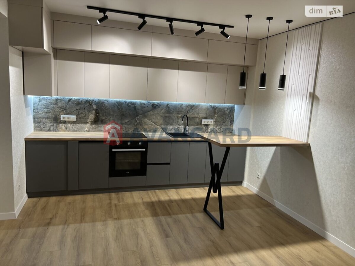 1 ��. ��������, 48/-/- ��. �., 5/8 ������ ���� 16