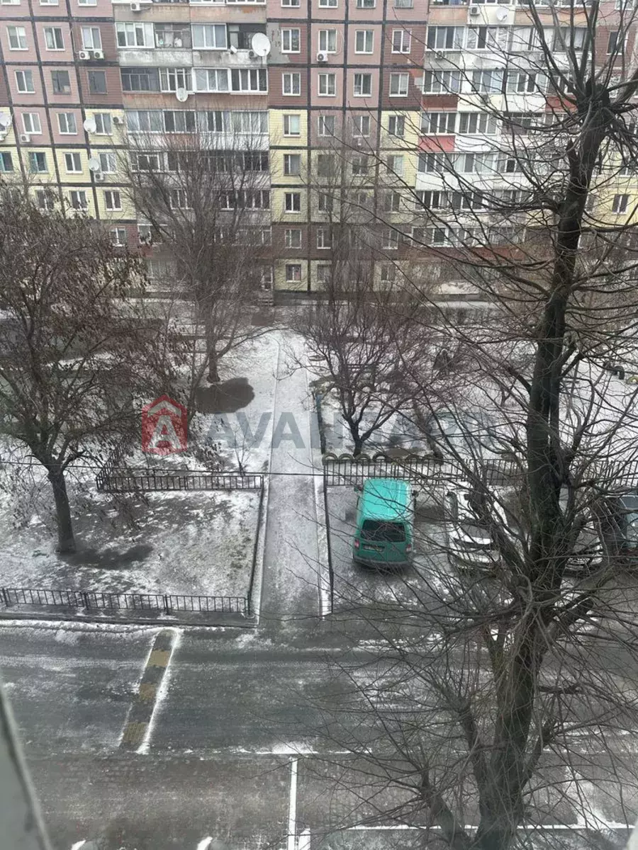 3 ��. ��������, 63/-/8 ��. �., 4/9 ������ ���� 12