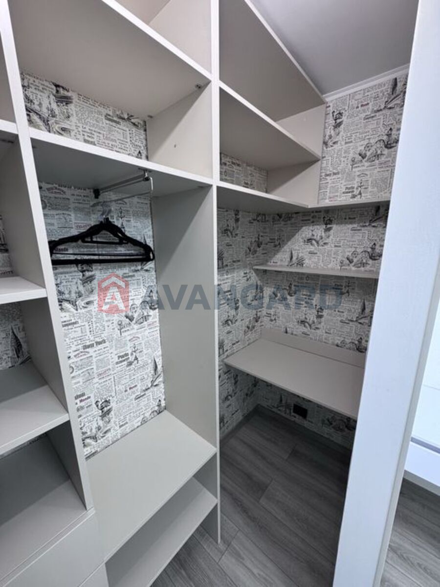 1 ��. ��������, 33/17/6 ��. �., 3/5 ������ ���� 21