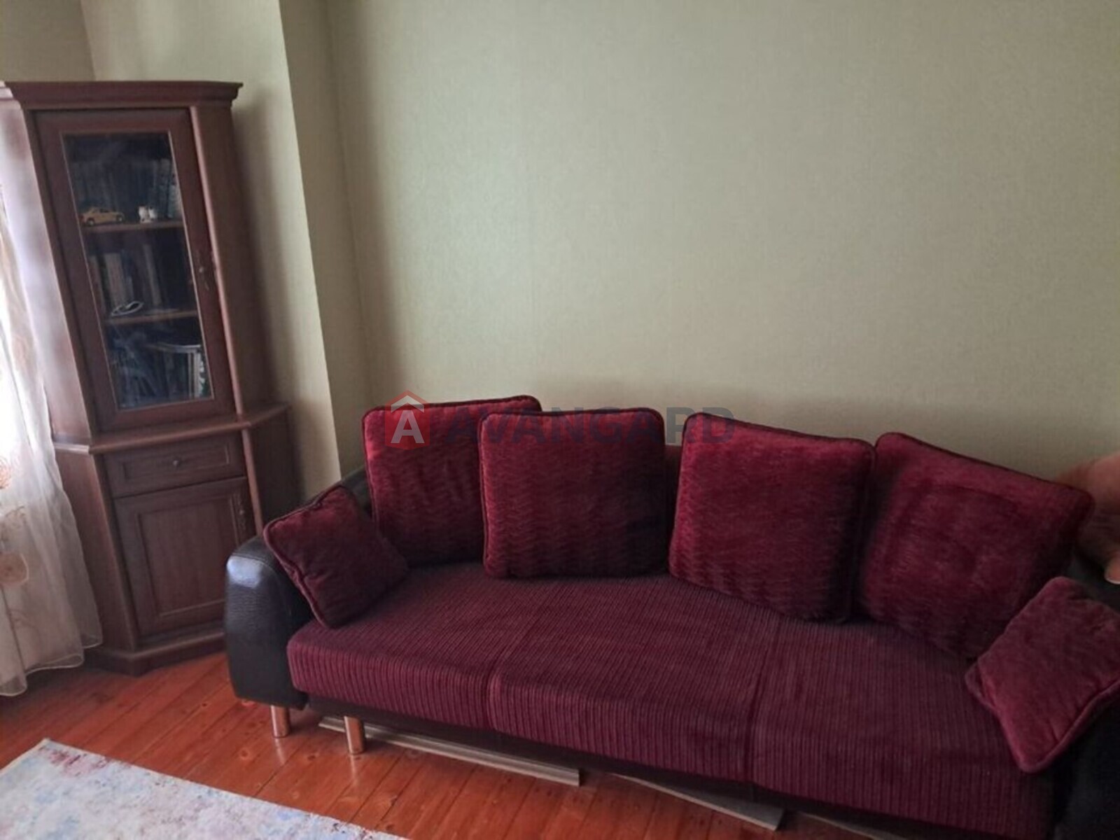 2 ��. ��������, 57/-/9 ��. �., 2/5 ������ ���� 1