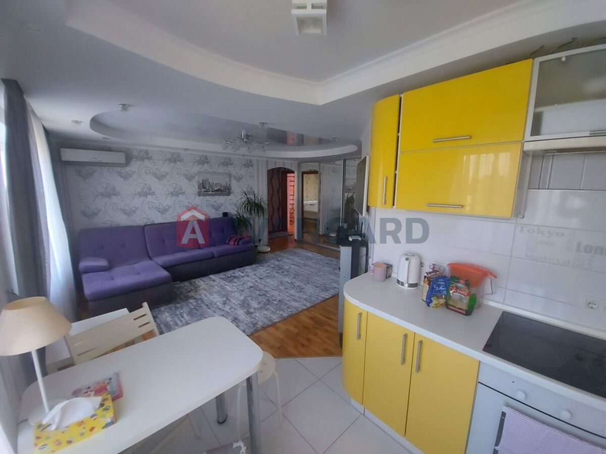 3 ��. ��������, 68/-/9 ��. �., 9/9 ������ ���� 8