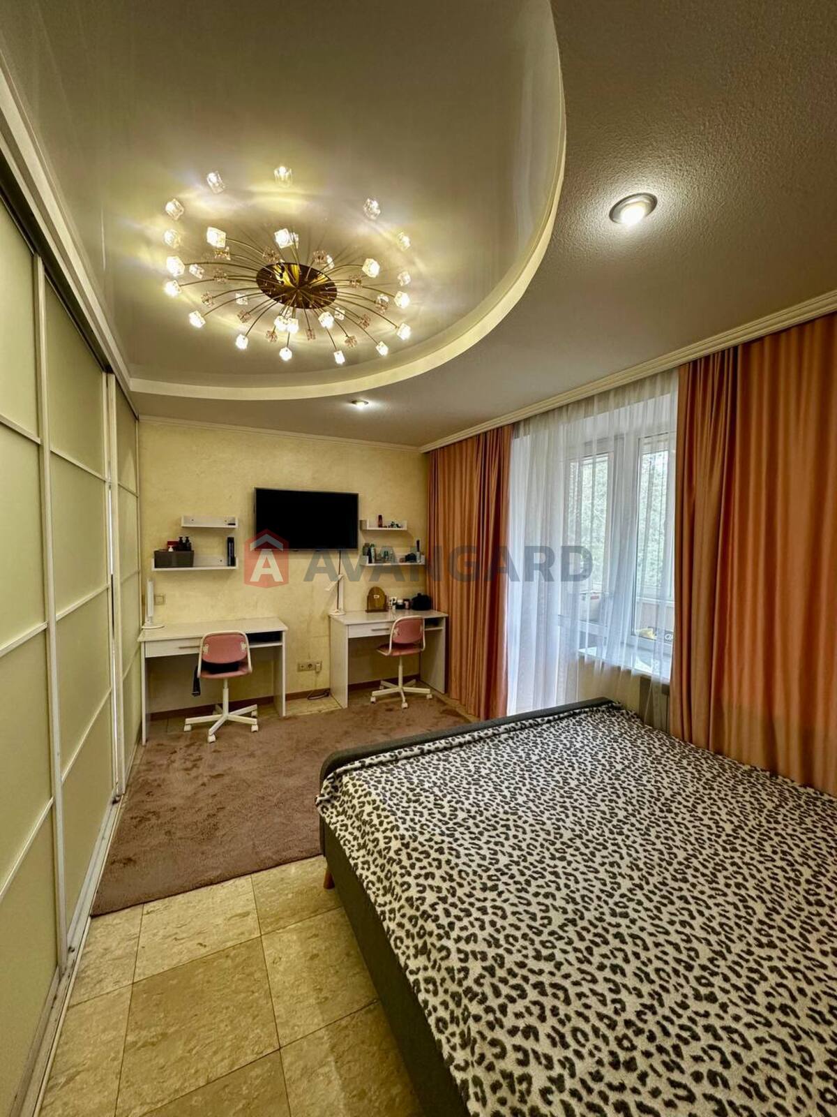 3 ��. ��������, 78/-/23 ��. �., 3/9 ������ ���� 10