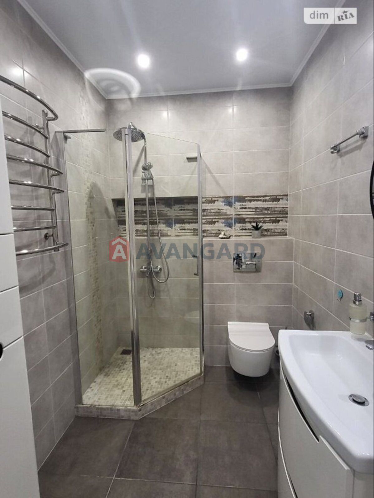 2 ��. ��������, 60/-/- ��. �., 9/9 ������ ���� 9