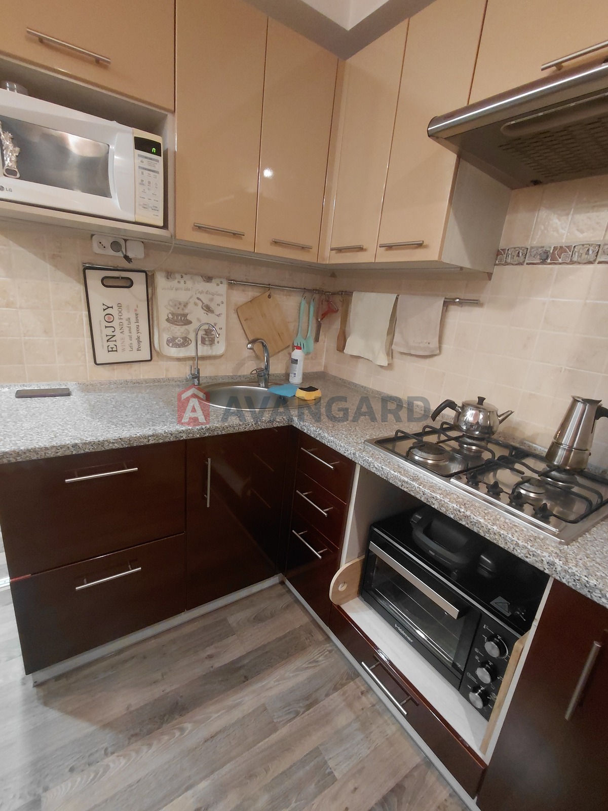 1 . , 37/-/7 . ., 1/9   1