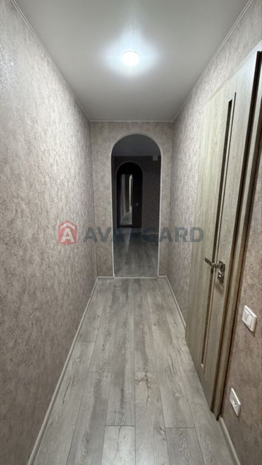 3 ��. ��������, 58/-/8 ��. �., 2/5 ������ ���� 2