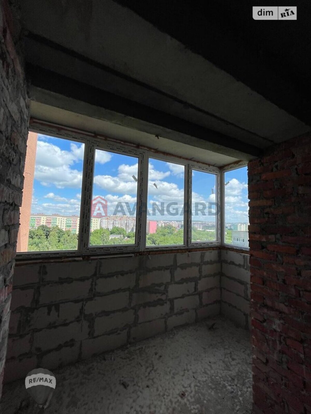 3 ��. ��������, 84/-/- ��. �., 10/10 ������ ���� 6