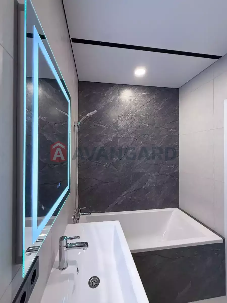 1 ��. ��������, 42/-/18 ��. �., 9/10 ������ ���� 15