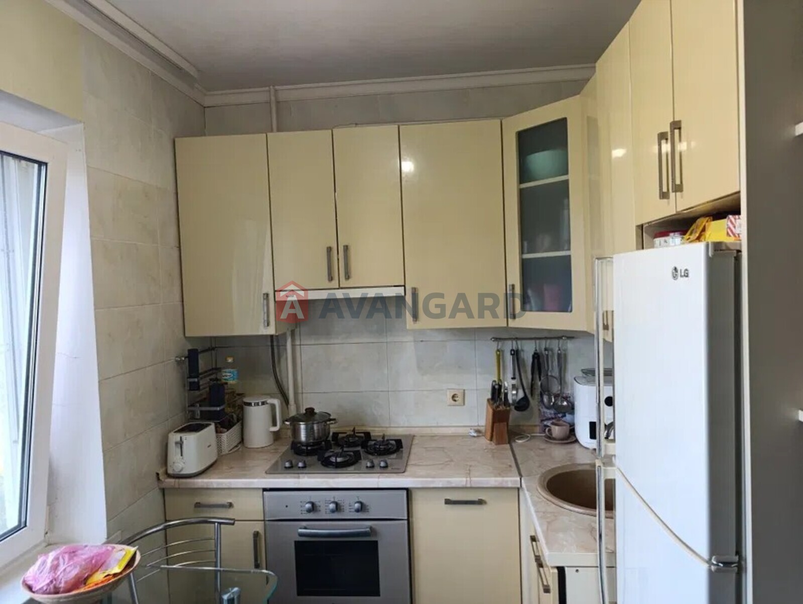 3 кім. квартира, 69 / 42 / 8.5 кв. м., 7/9 поверх фото 3 3 кім. квартира, 69 / 42 / 8.5 кв. м., 7/9 поверх фото 3