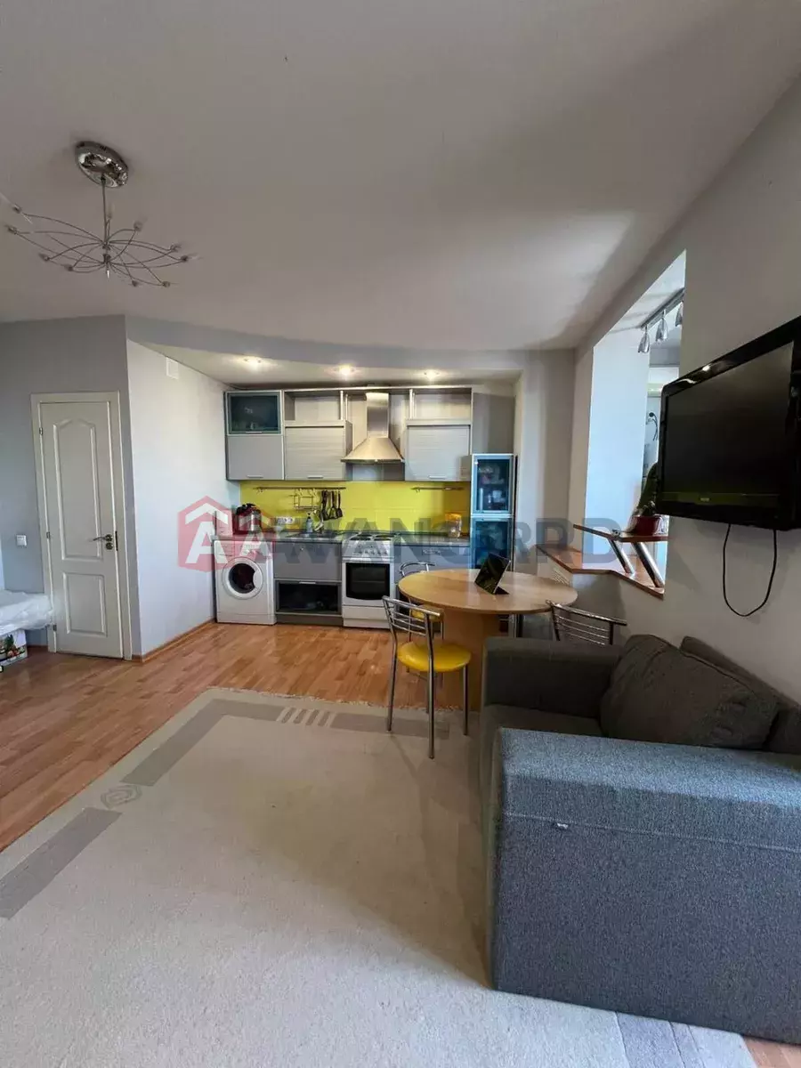 1 ��. ��������, 38/-/8 ��. �., 13/18 ������ ���� 2