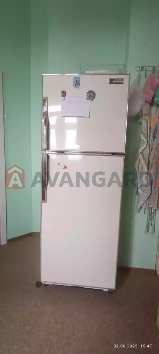3 ��. ��������, 76/-/10 ��. �., 8/10 ������ ���� 14