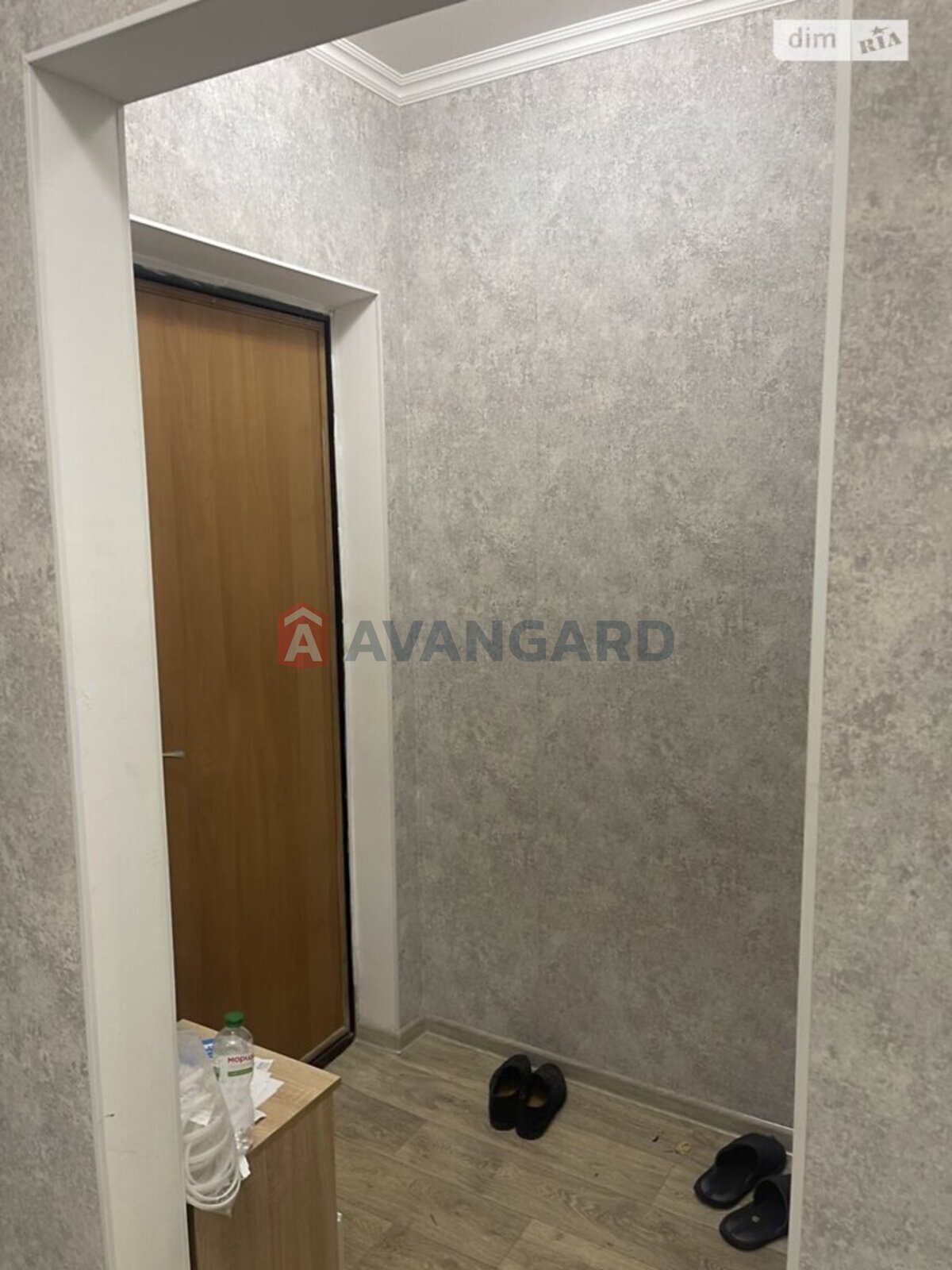 1 ��. ��������, 38/18/8 ��. �., 8/9 ������ ���� 7