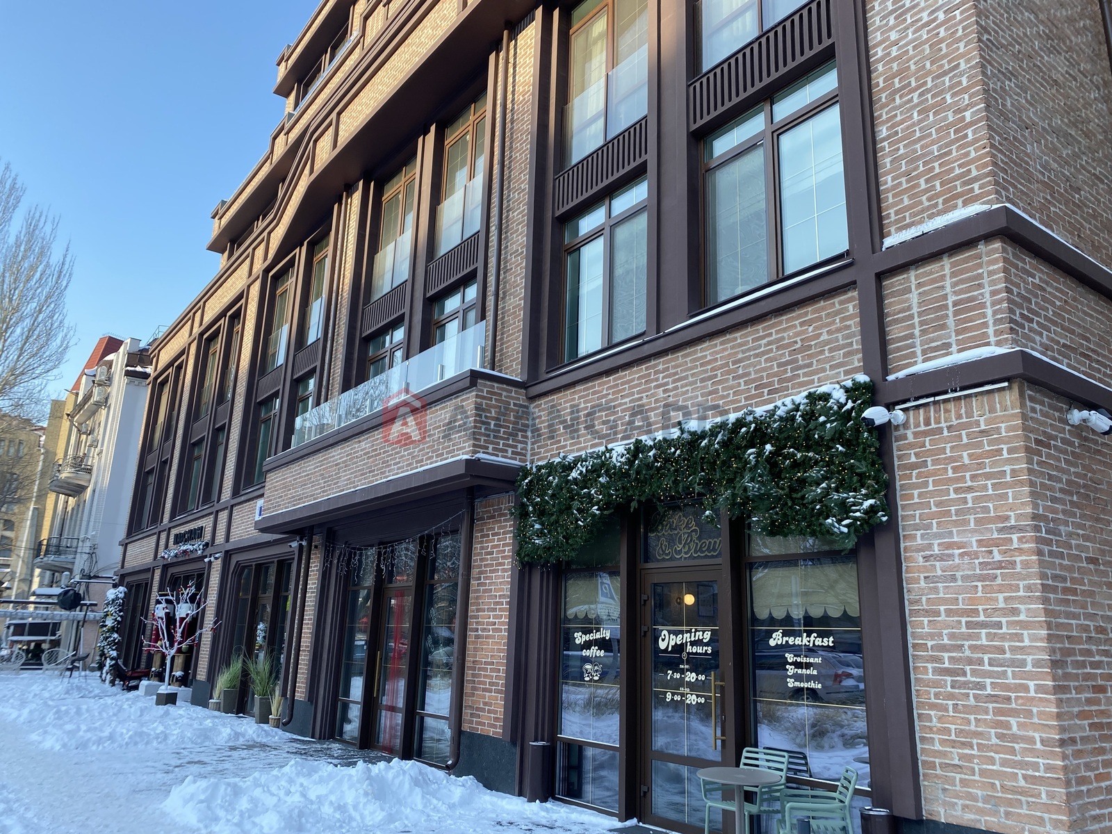 1 ����. ��������, 29.6/26.2/3.4 ��. �., 7/8 ���� ���� 1