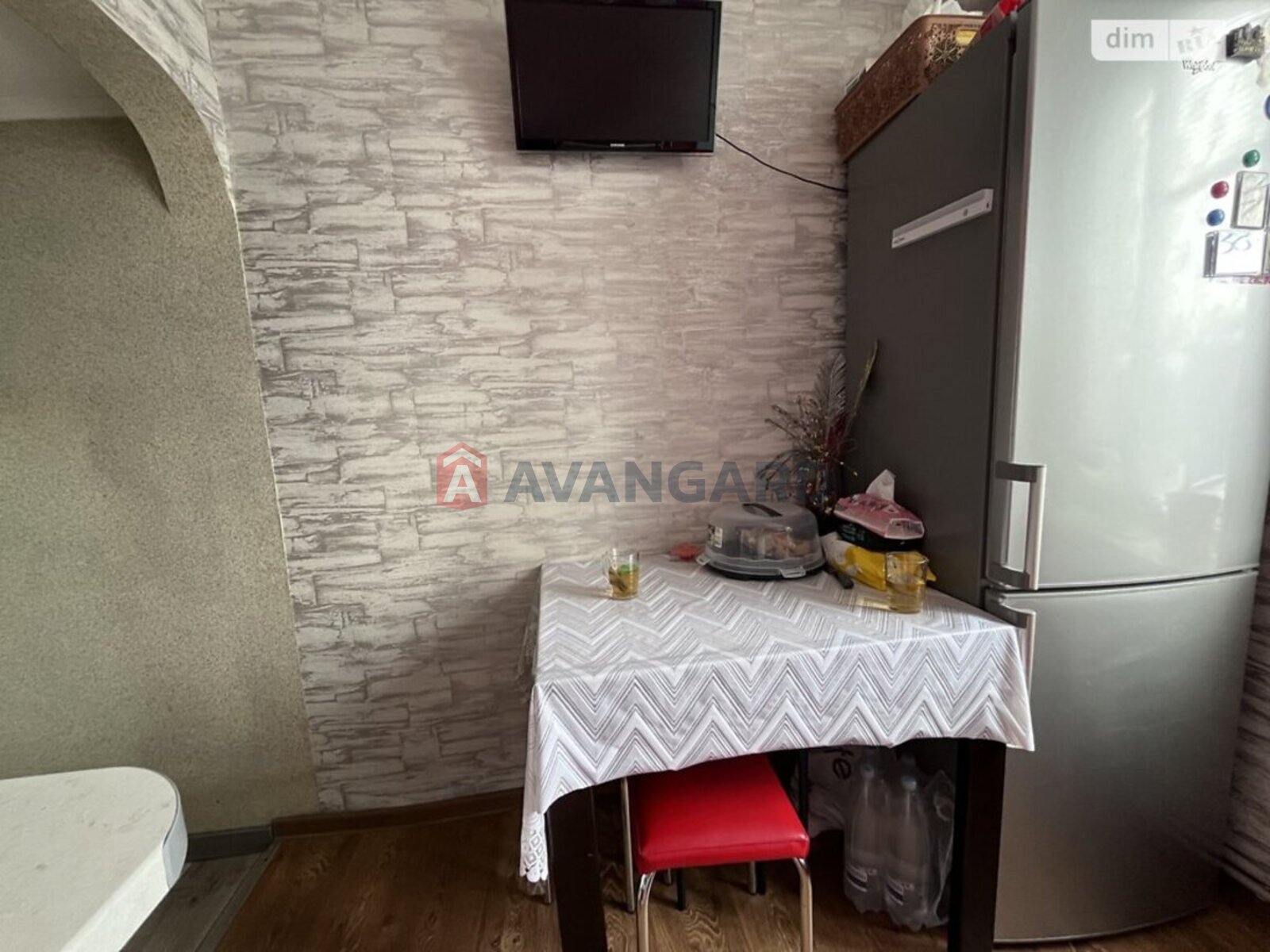 2 ��. ��������, 42/-/- ��. �., 1/2 ������ ���� 10